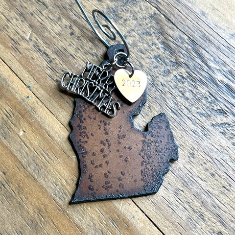 2023 Michigan Christmas Ornament with Merry Christmas & Brass Heart Charms