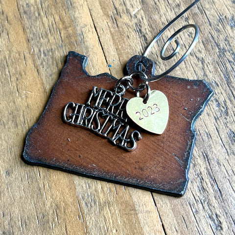 2023 Oregon Christmas Ornament with Merry Christmas Charm & Brass Heart Tag, Small