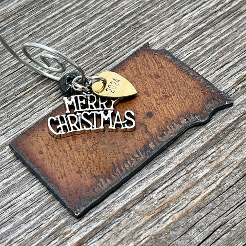 2024 South Dakota Christmas Ornament with Merry Christmas Charm & Brass Heart Tag