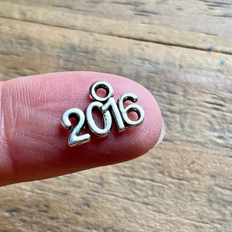 2016 Charm, Antiqued Silver (1)